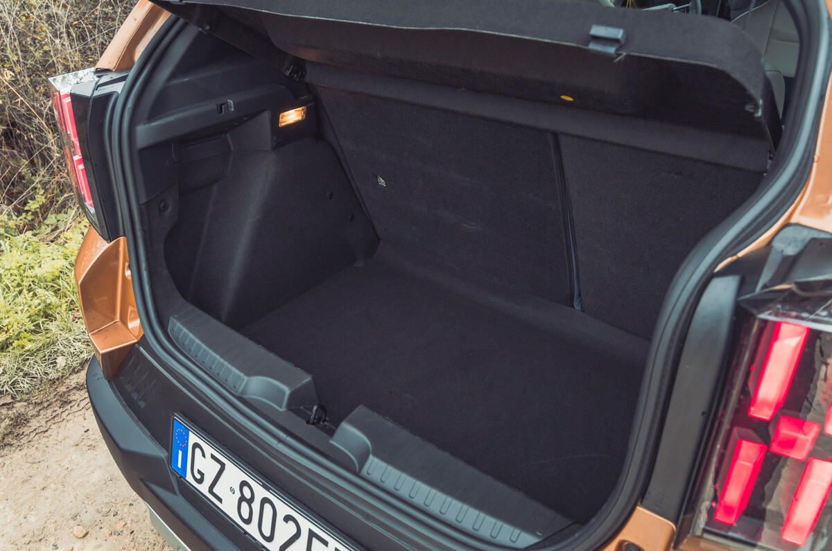 Fiat Grande Panda review 2026 015