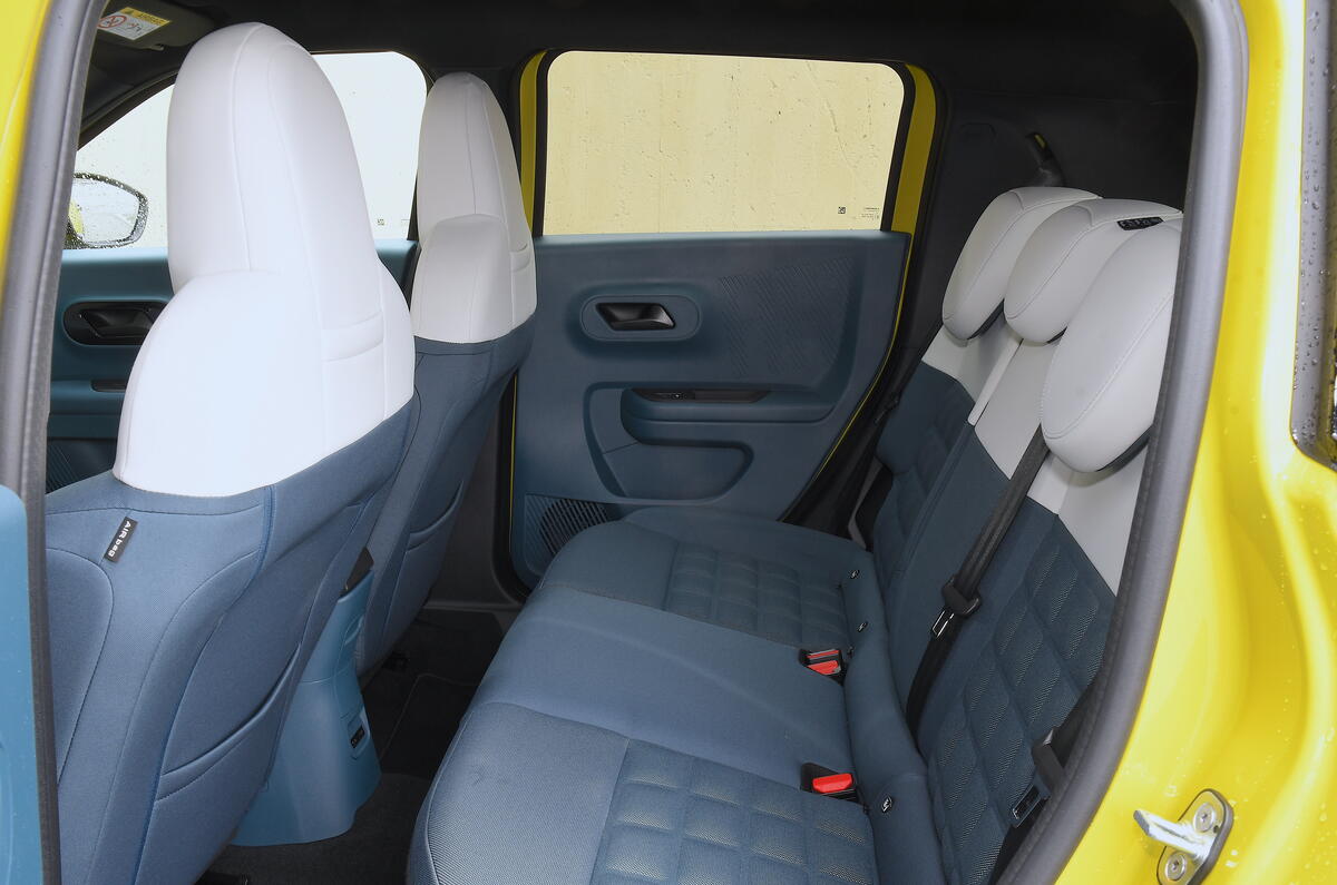 Fiat Panda Hybrid 2025 jb20250520 9696