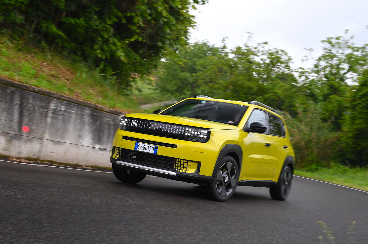 Fiat Panda Hybrid 2025 jb20250520 9710