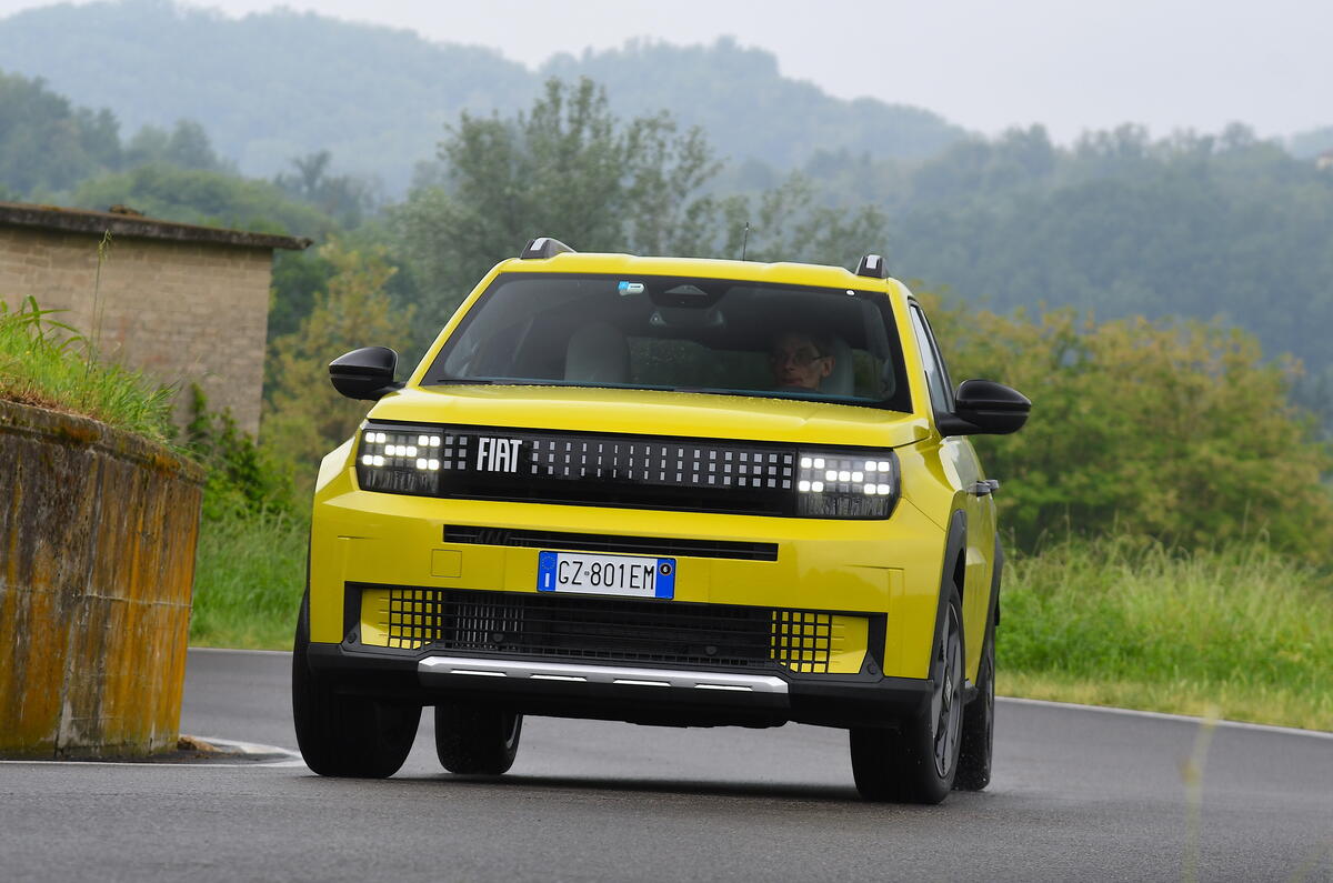 Fiat Panda Hybrid 2025 jb20250520 9711