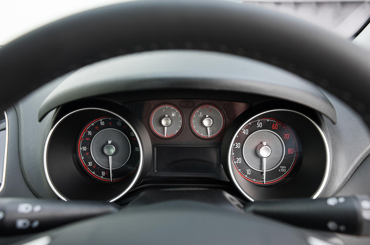 Fiat Punto instrument cluster