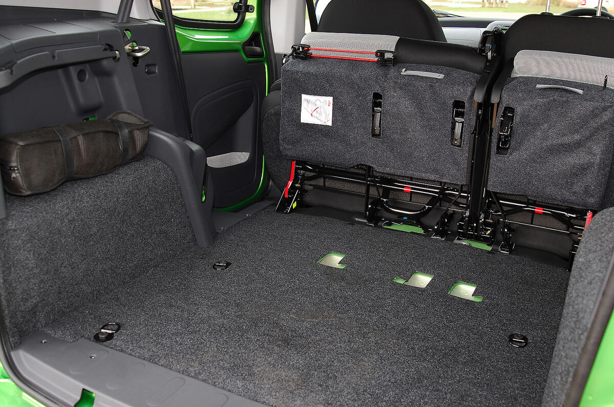Fiat Qubo seat flexibility
