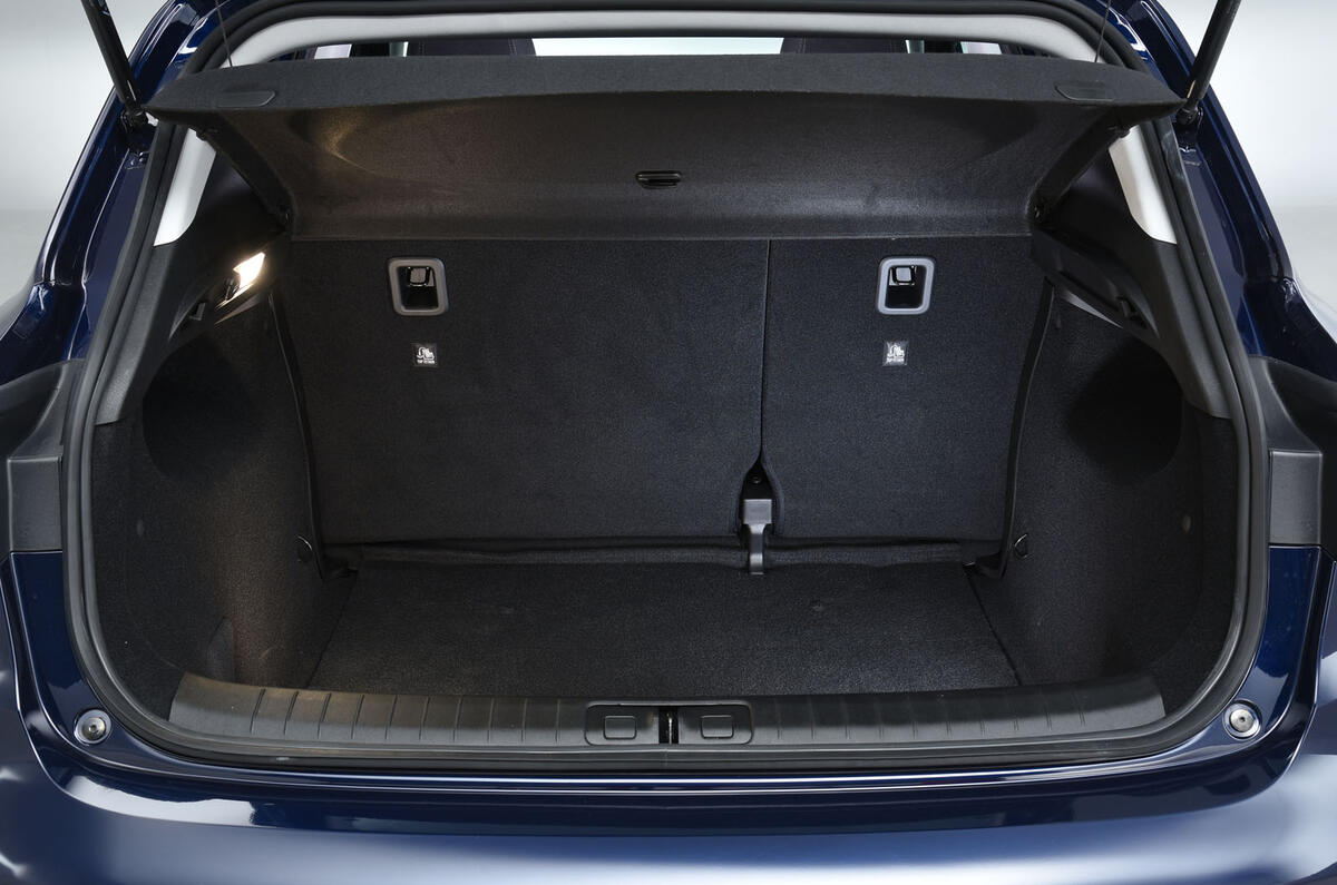 Fiat Tipo boot space