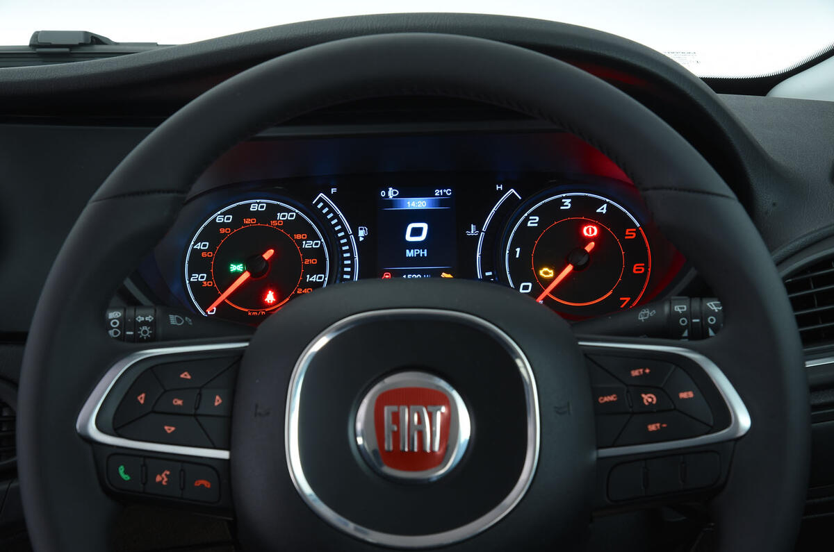 Fiat Tipo instrument cluster