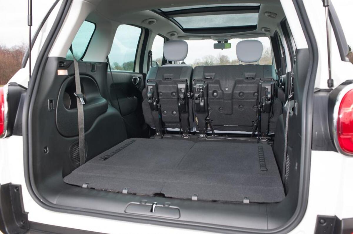 Fiat 500L MPW seat flexibility