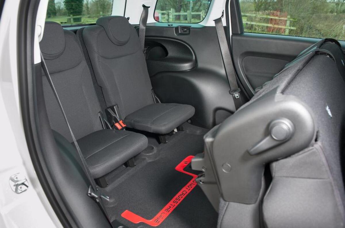 Fiat 500L MPW third-row seats