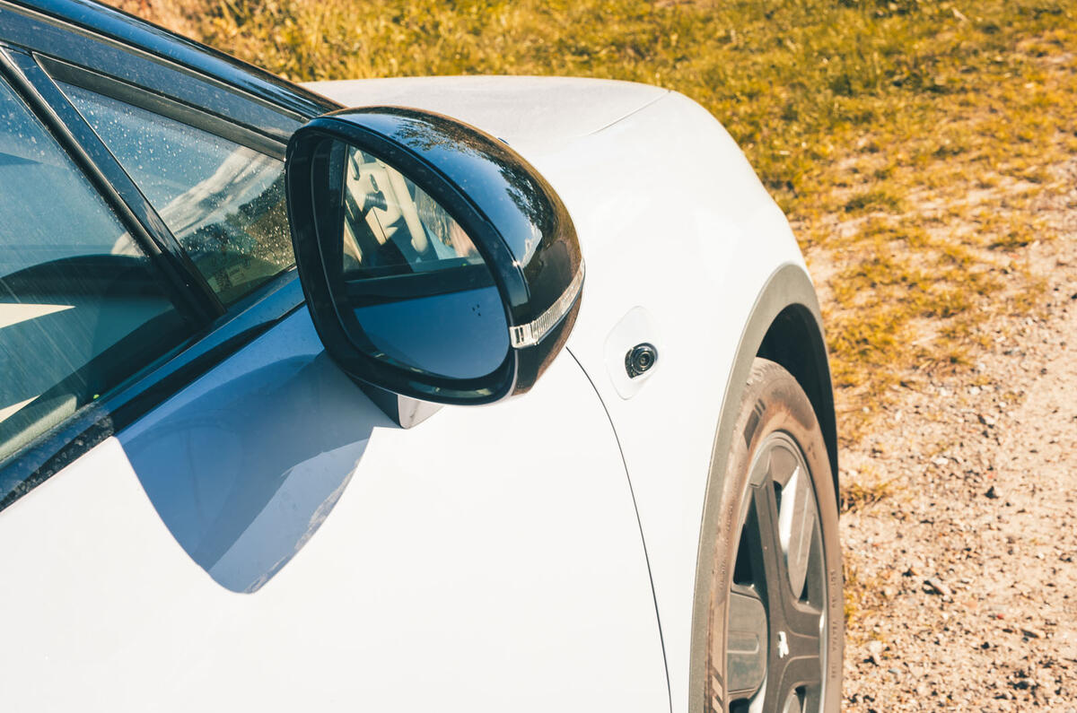 Firefly review 2025 006