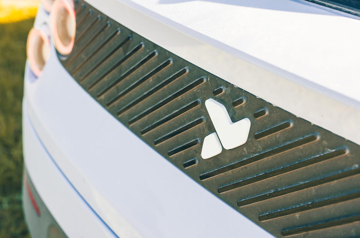 Firefly review 2025 008