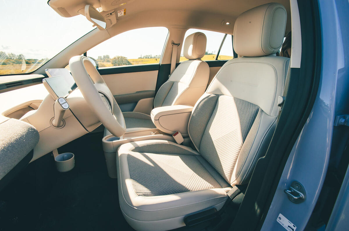 Firefly review 2025 015