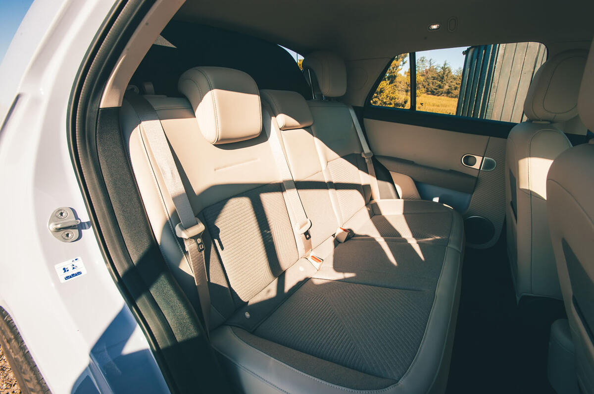 Firefly review 2025 016