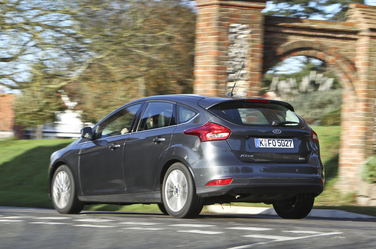 Comparison: Ford Focus versus Volkswagen Golf
