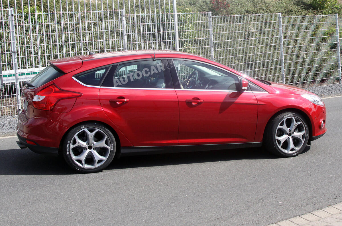 Ford Focus ST - new pics