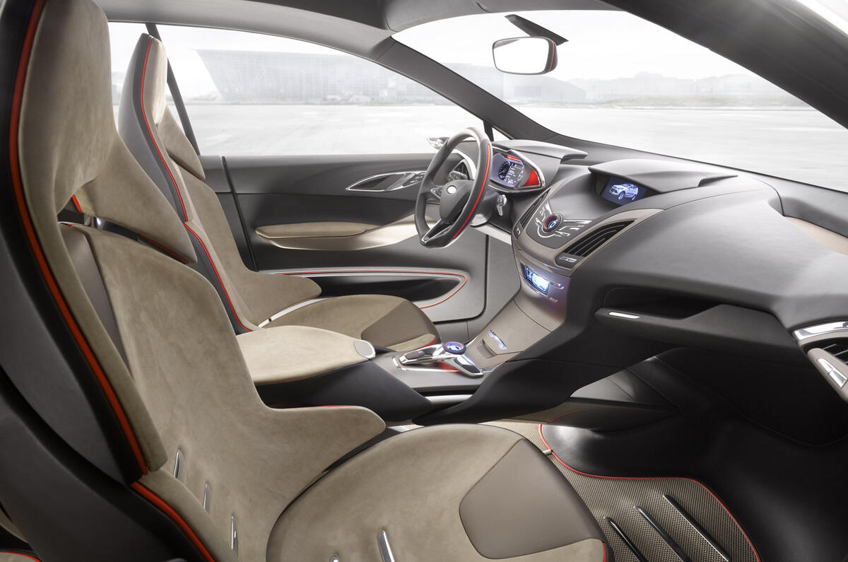 New Ford Kuga - spy pics