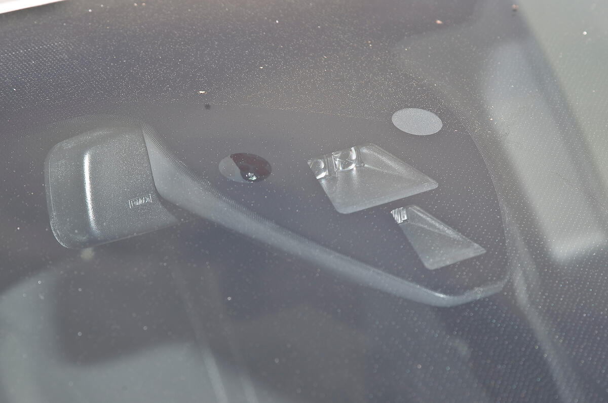 Ford B-Max Active City Stop system