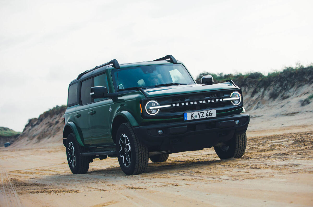 ford bronco 2023 review 005 tracking frton ford bronco 2023 review 005 tracking frton
