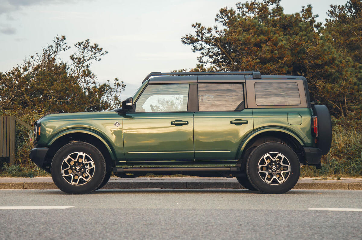 ford bronco 2023 review 023 static side ford bronco 2023 review 023 static side