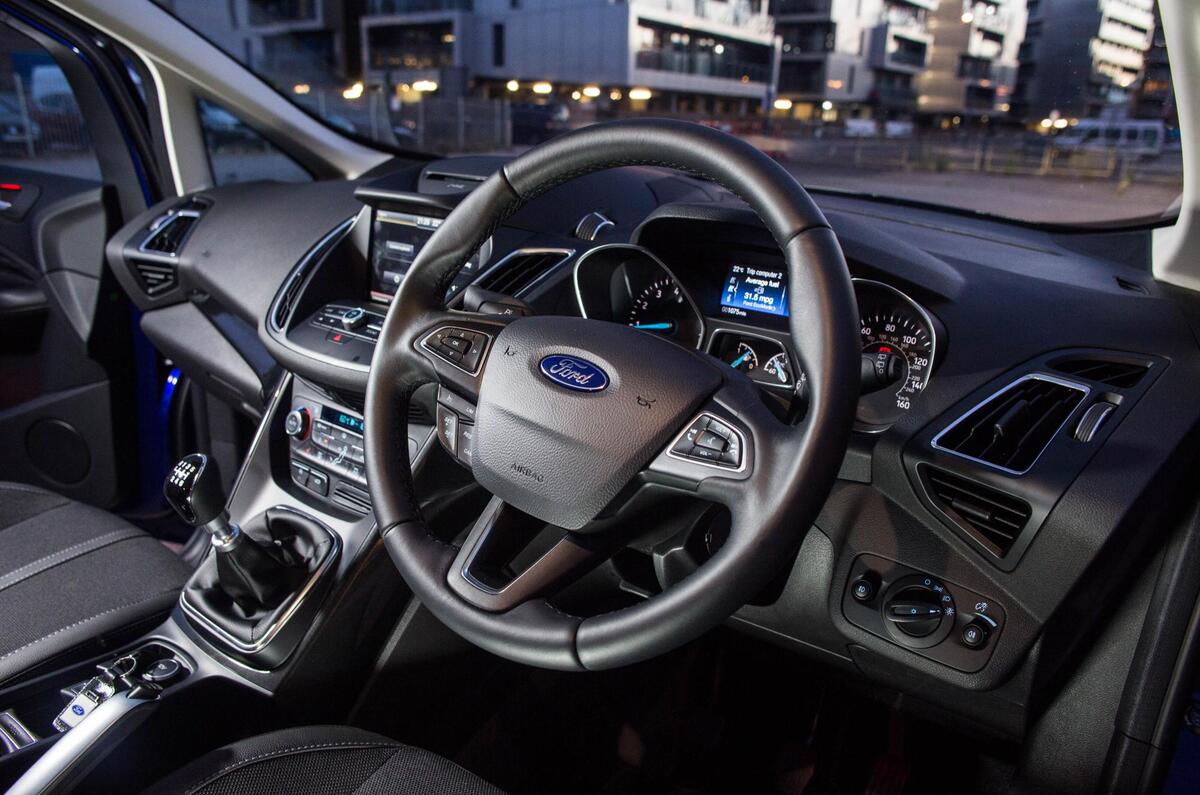 Ford C-Max dashboard