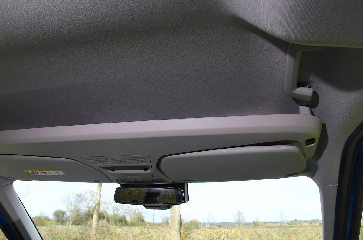 Ford E Tourneo Courier review 2026 011