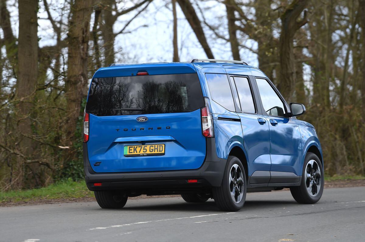 Ford E Tourneo Courier review 2026 019
