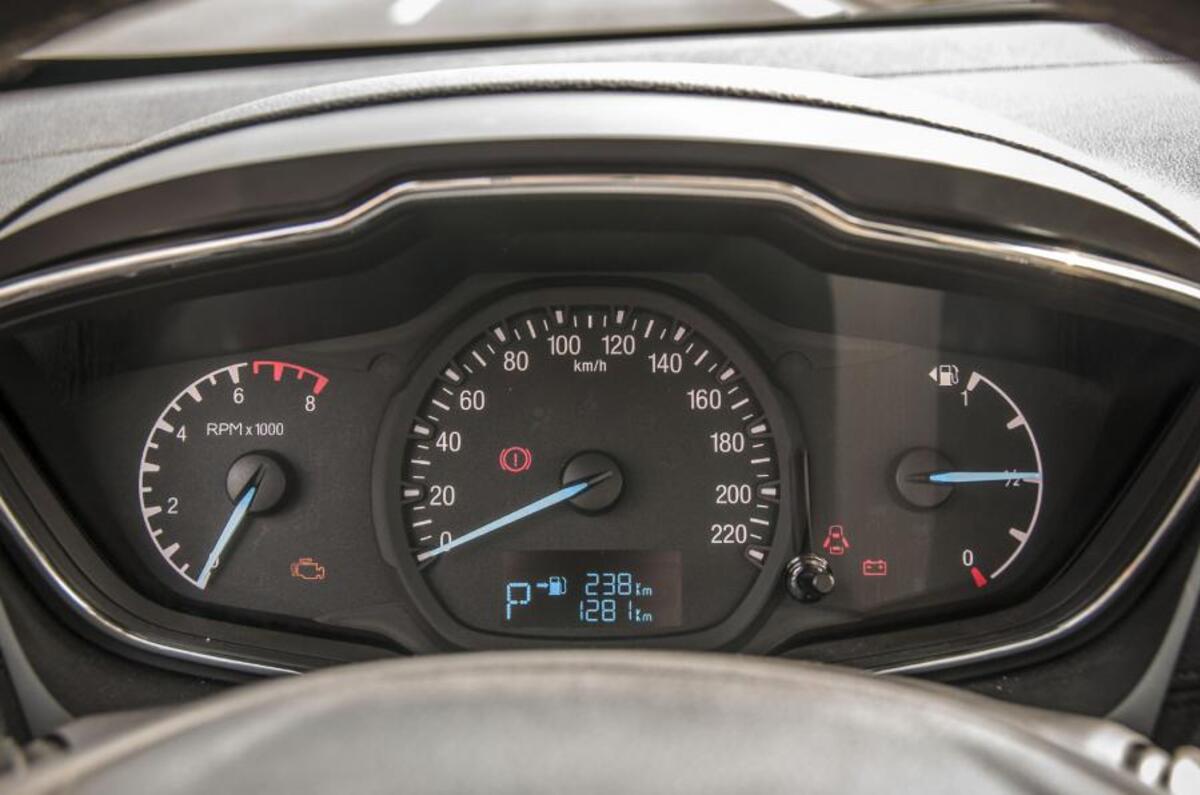 Ford Escort instrument cluster