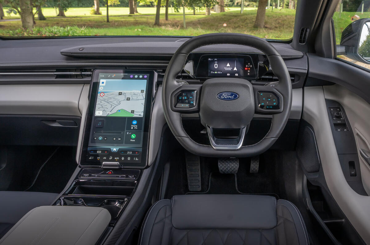 ford explorer review 2024 08 dash ford explorer review 2024 08 dash