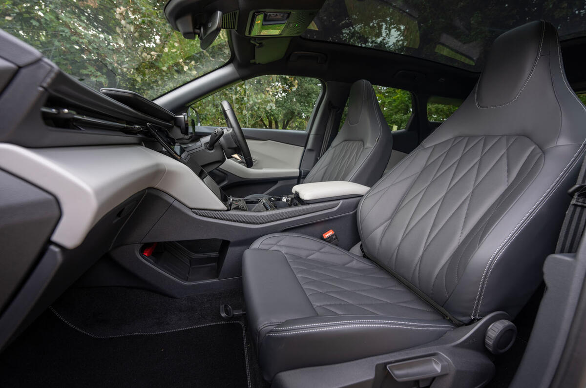 ford explorer review 2024 09 front seats ford explorer review 2024 09 front seats