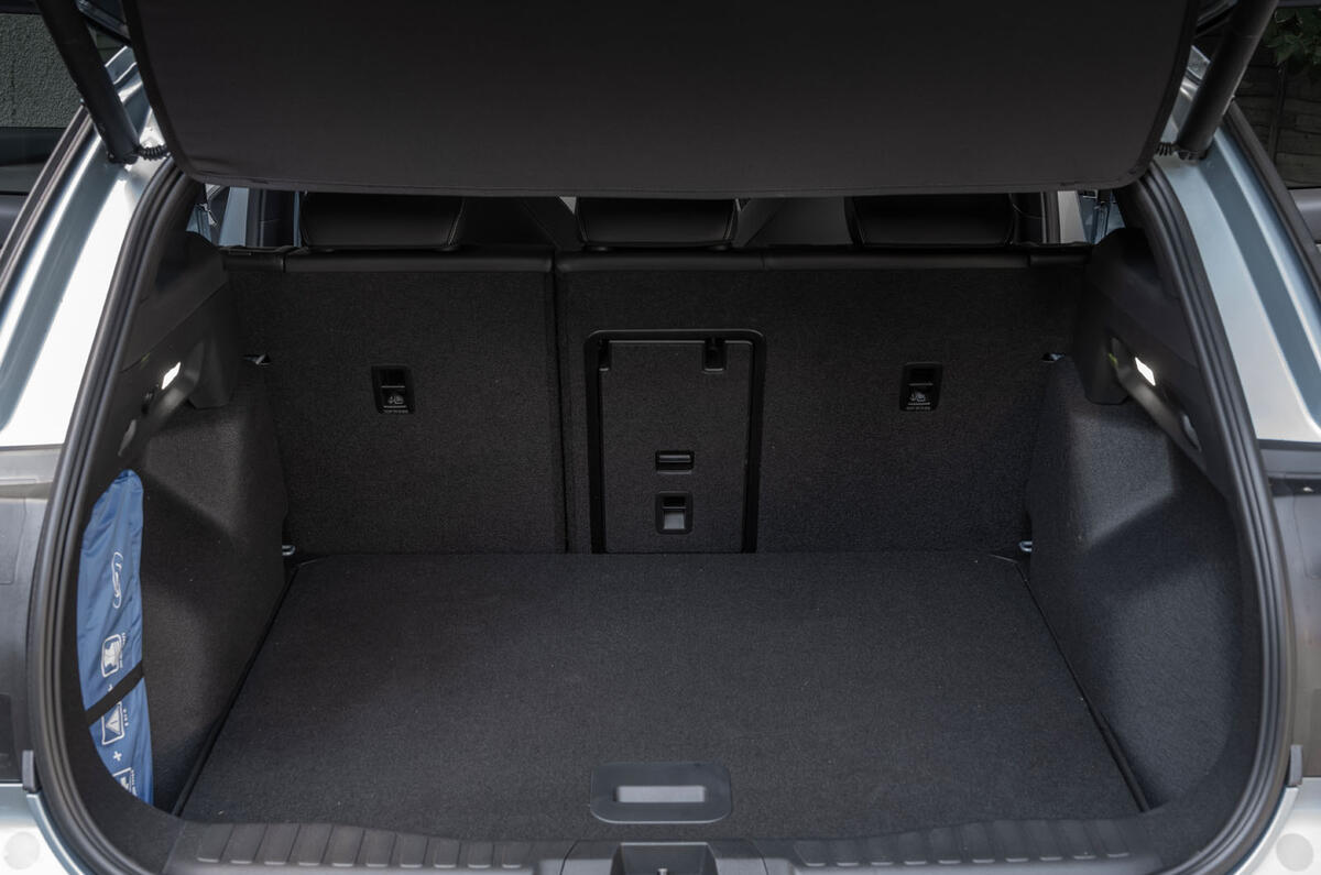 ford explorer review 2024 12 boot ford explorer review 2024 12 boot