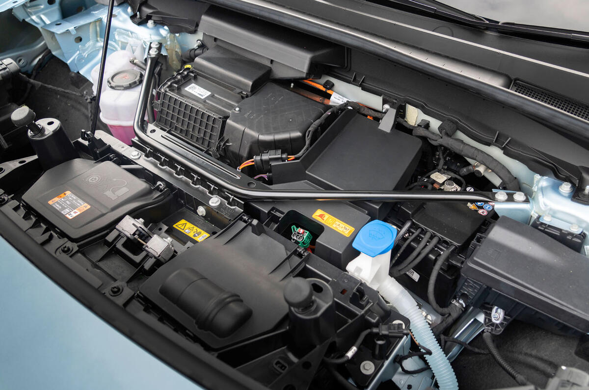 ford explorer review 2024 14 motor ford explorer review 2024 14 motor
