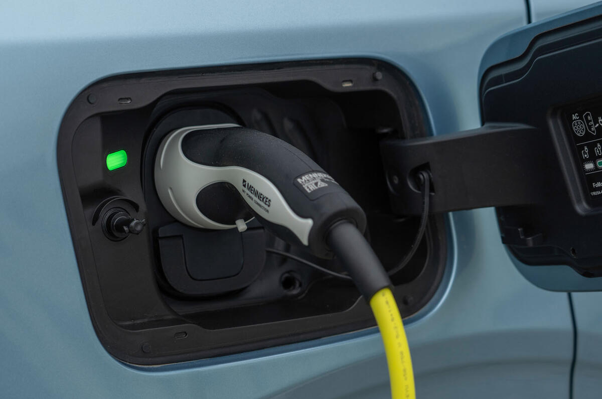 ford explorer review 2024 21 charging ford explorer review 2024 21 charging