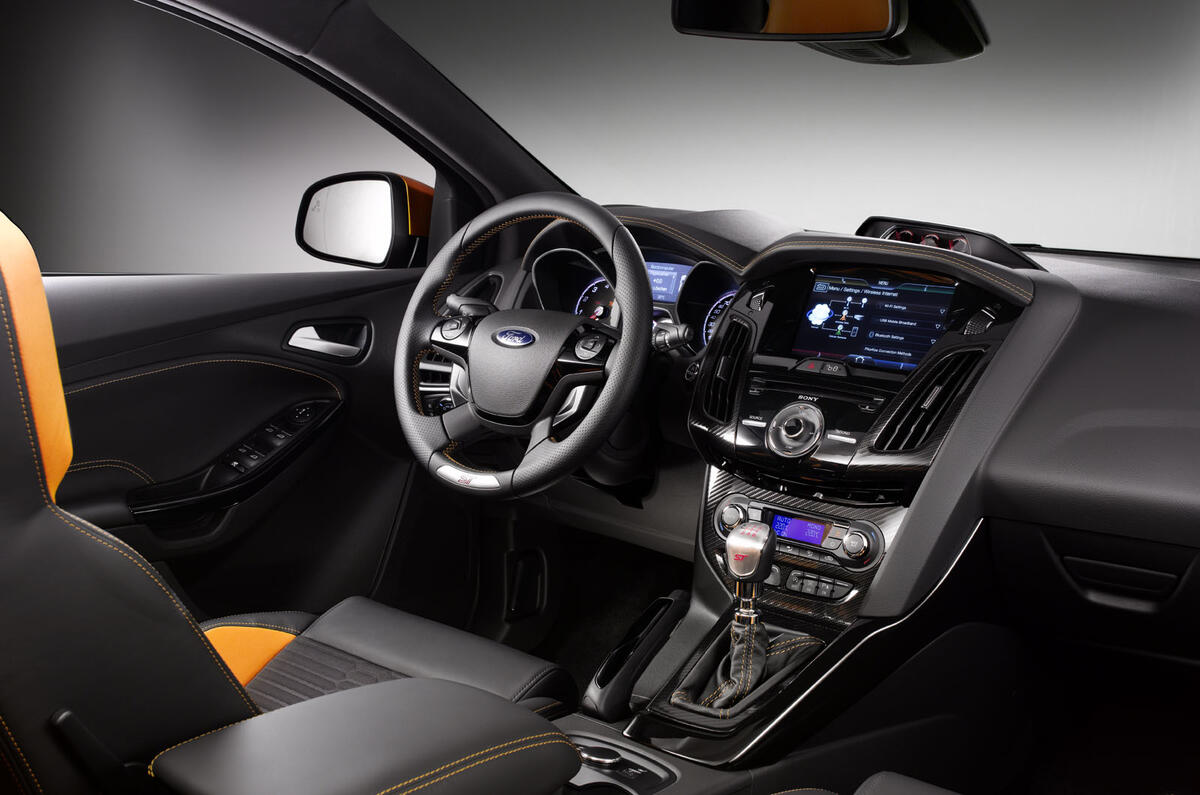 no title Paris motor show: new Ford Focus ST