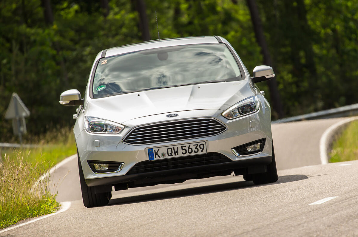 no title Ford Focus facelift - development ride
