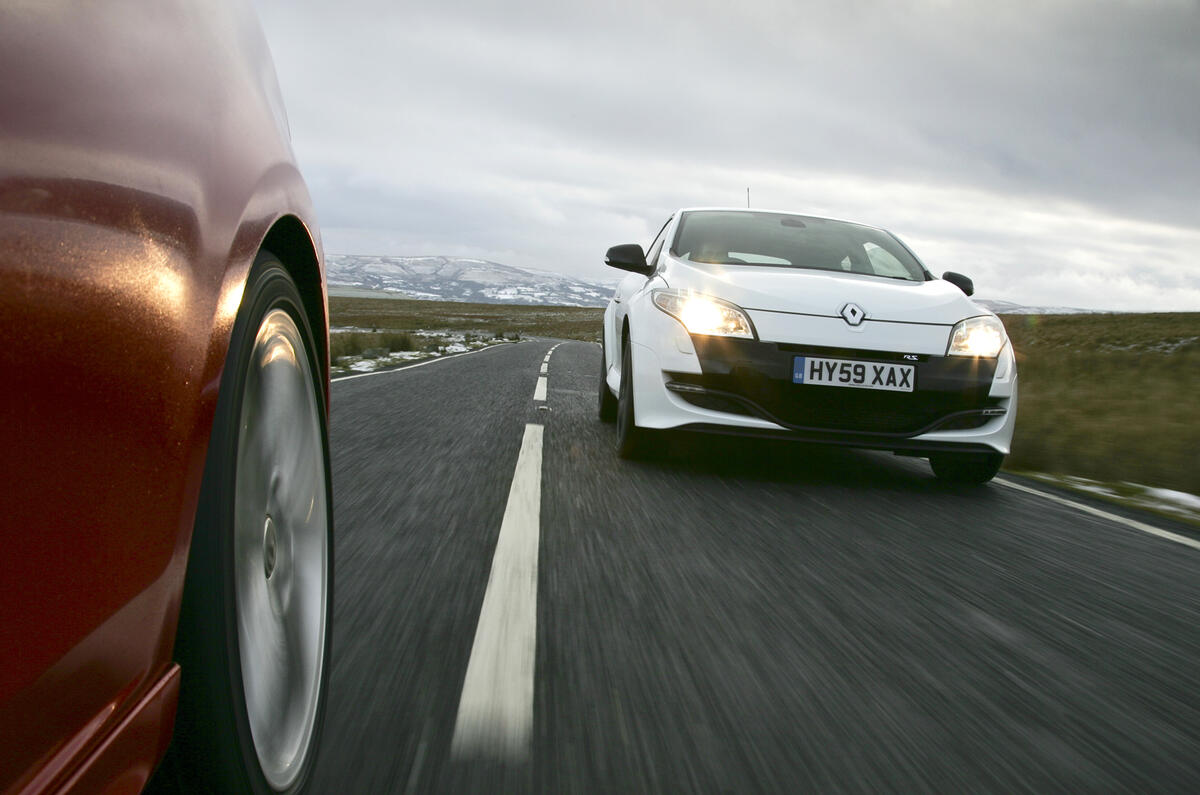 no title Golf R v Focus RS v Megane 250