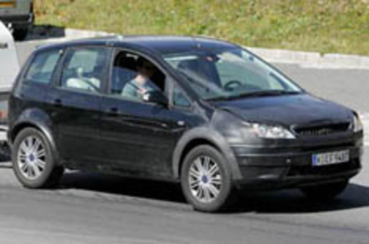 Ford's crossover caught in the open
