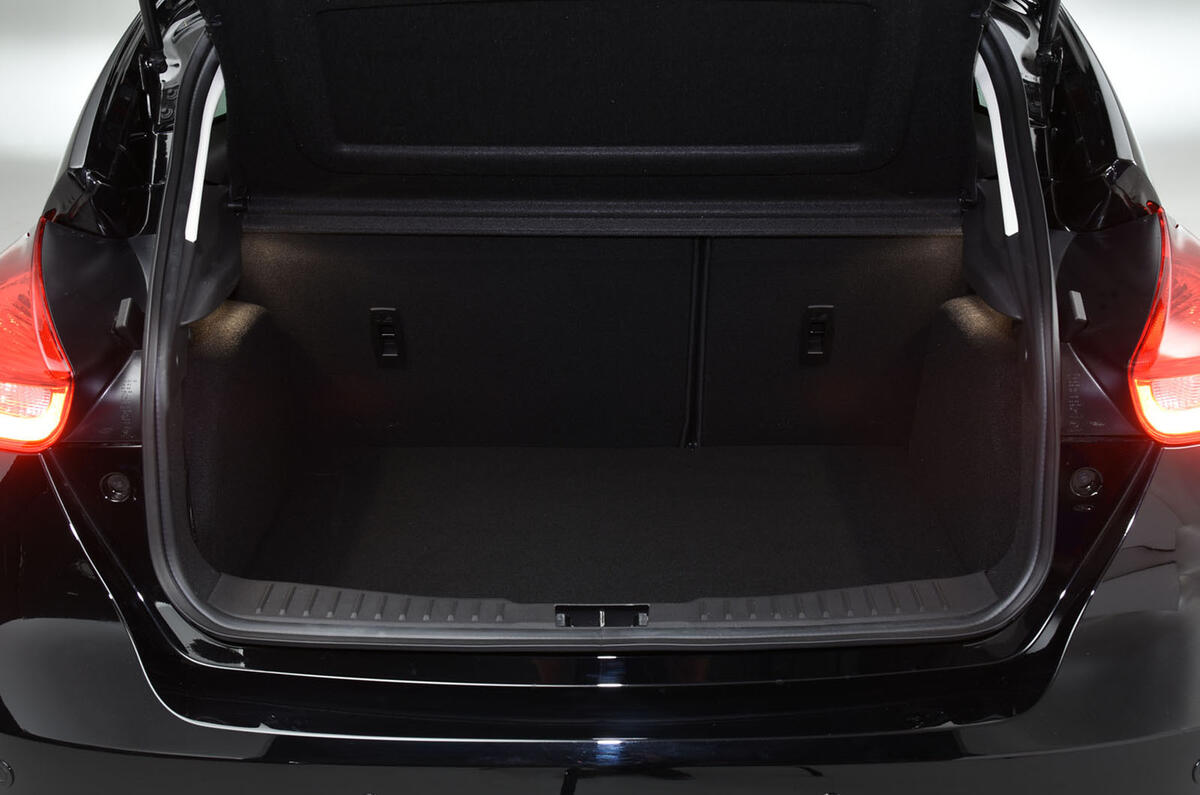 Ford Focus boot space