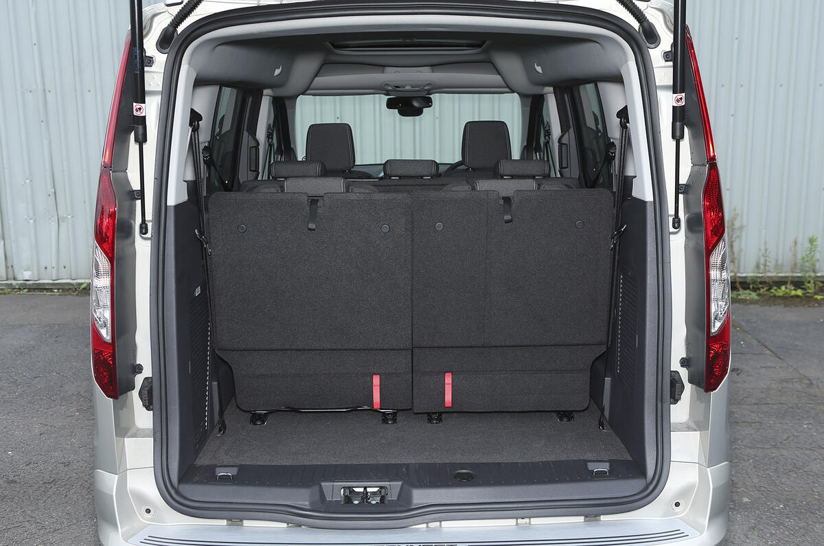 Grand Tourneo Connect boot space