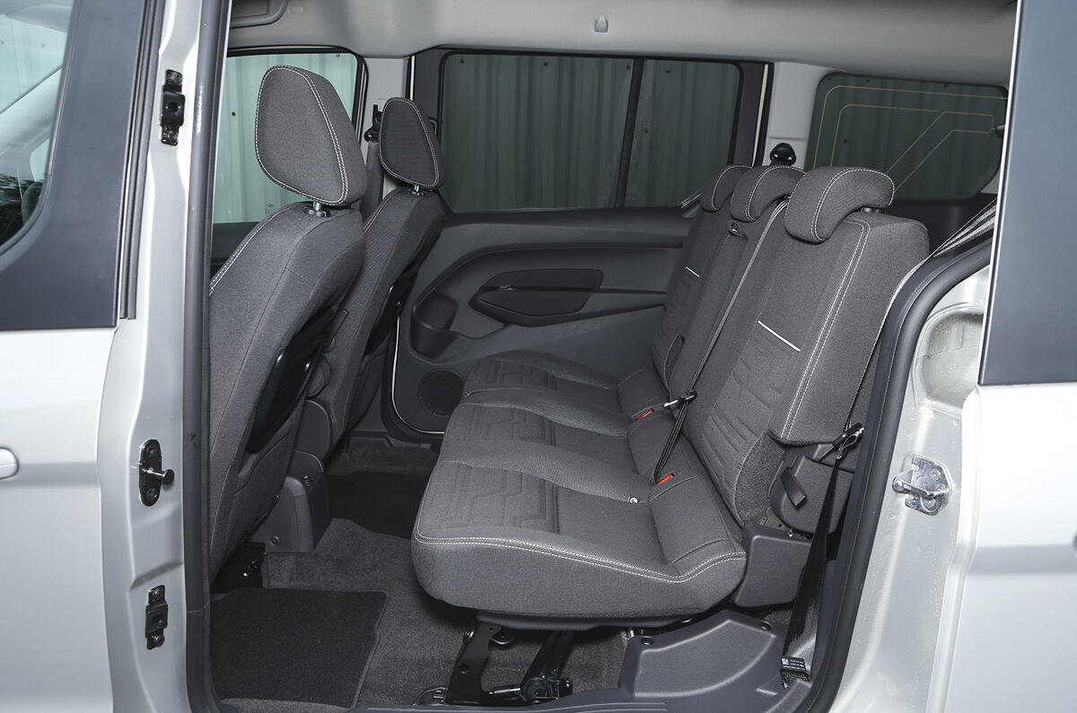 Grand Tourneo Connect middle seats