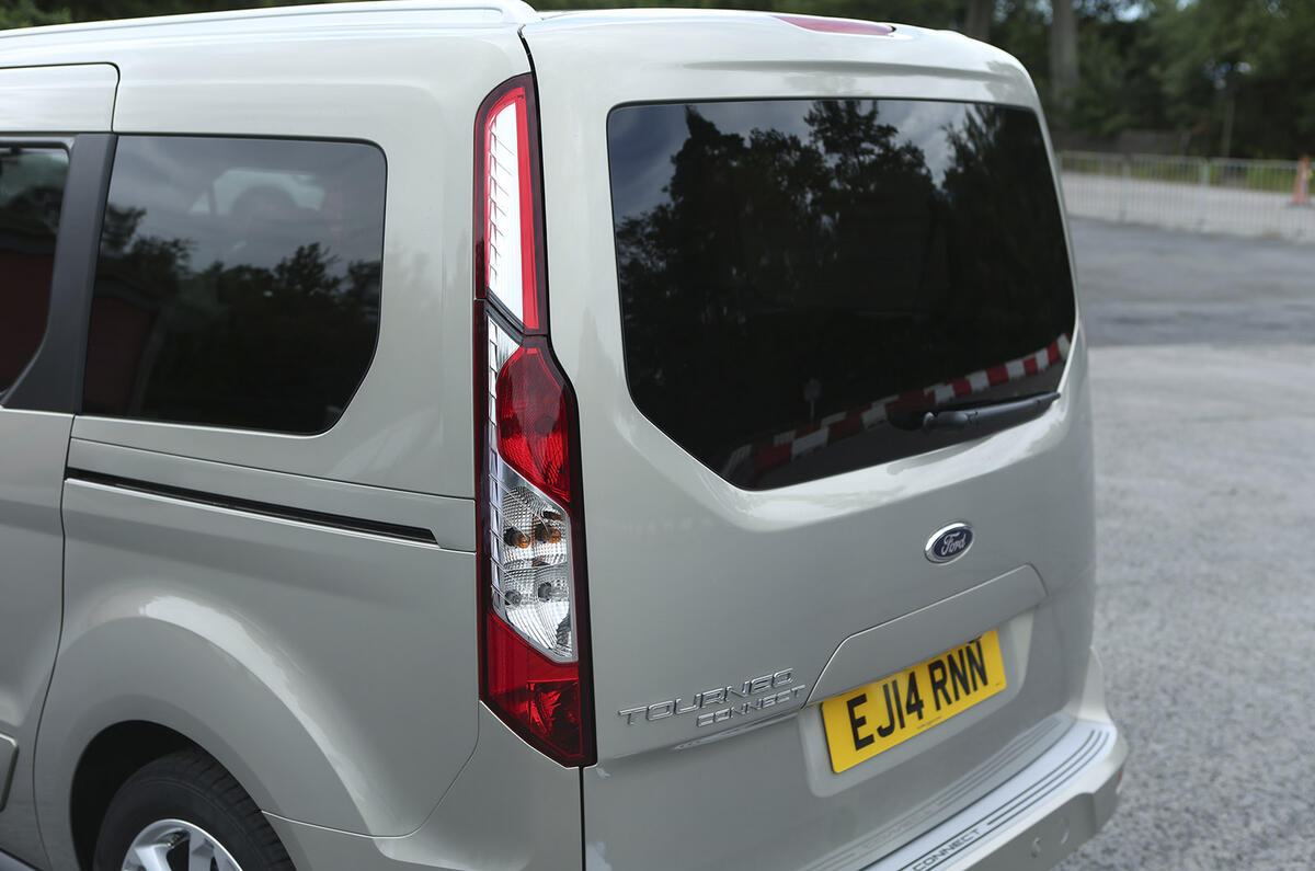 Ford Grand Tourneo Connect rear
