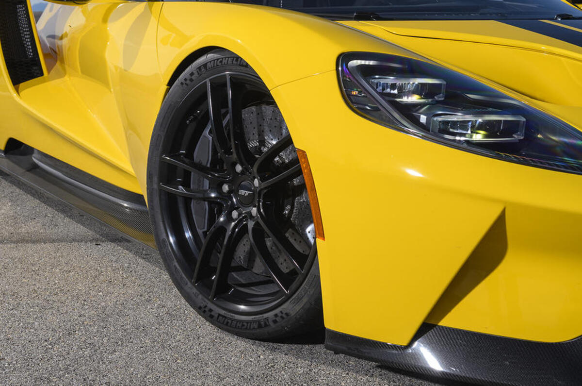 Ford GT black alloy wheels