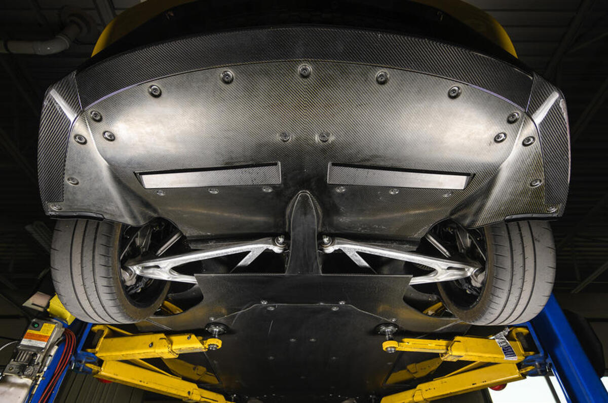 Ford GT front splitter