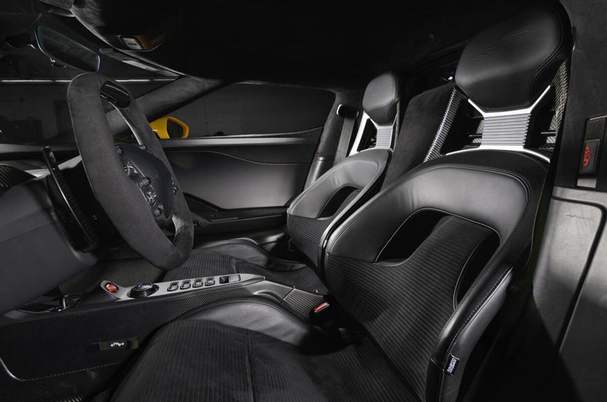 Ford GT interior