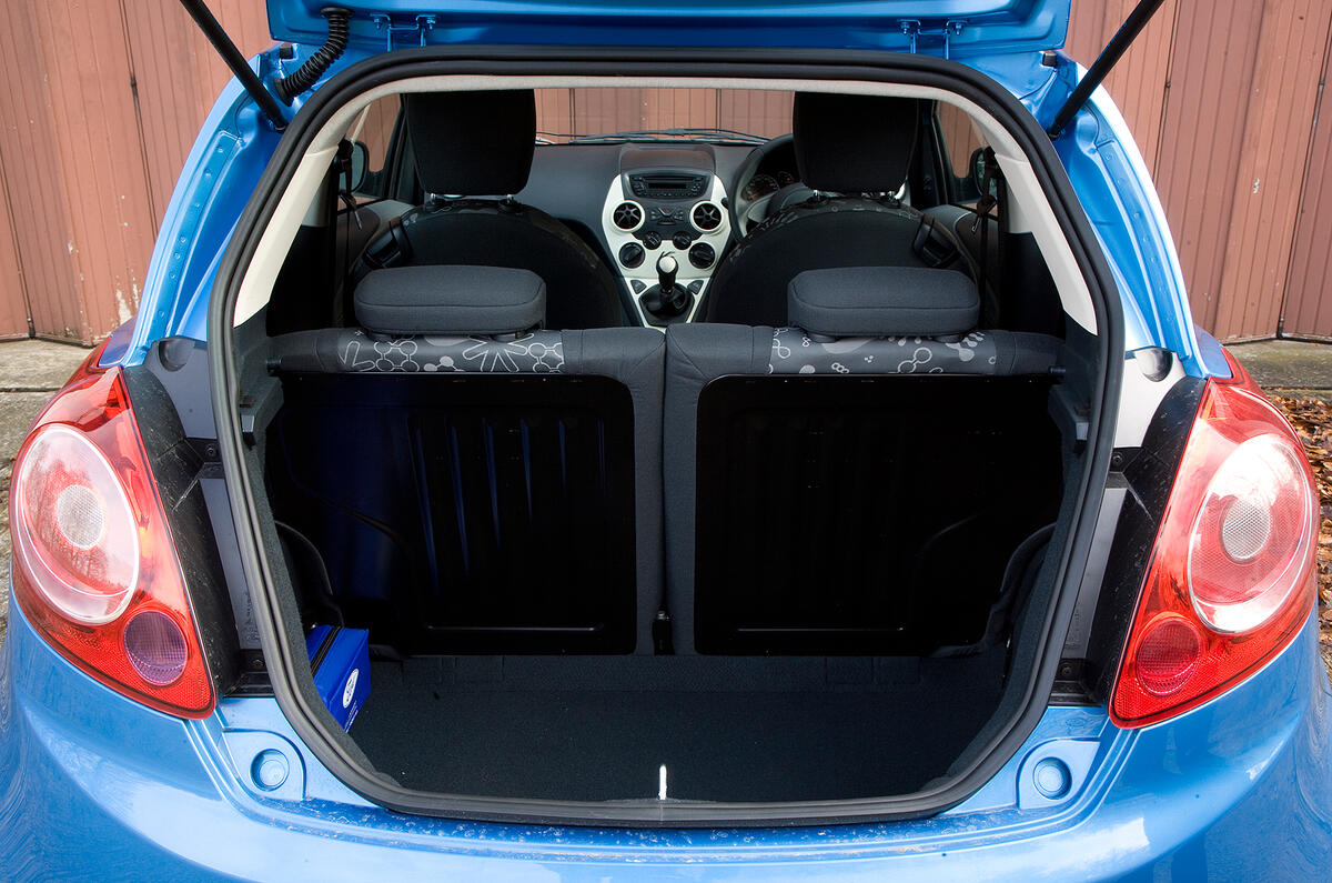 The 50:50 split/fold rear seat increases boot space. With the seats upright, space is on par with rivals Ford Ka