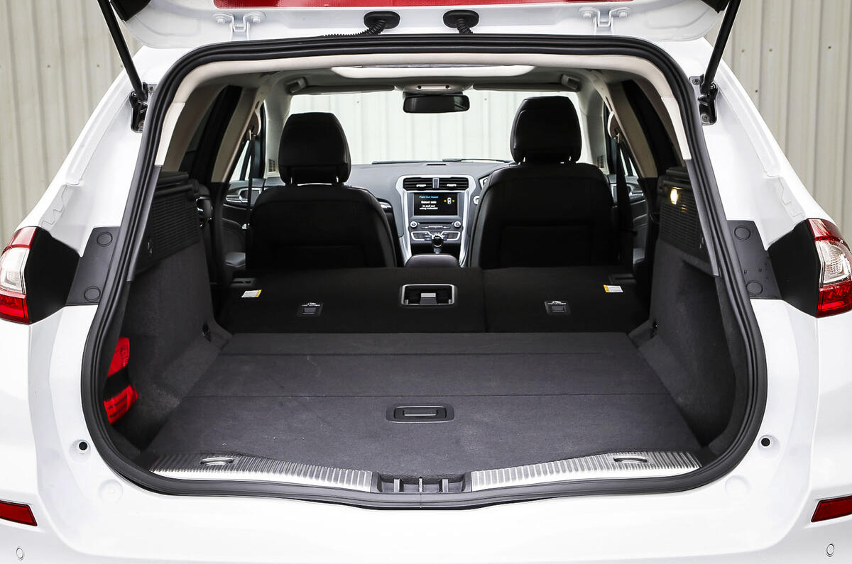 Ford Mondeo seat flexibility