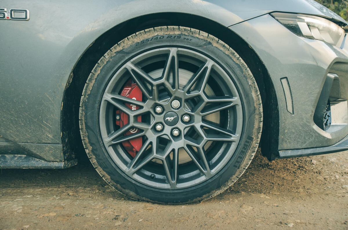 Ford Mustang review 2025 04