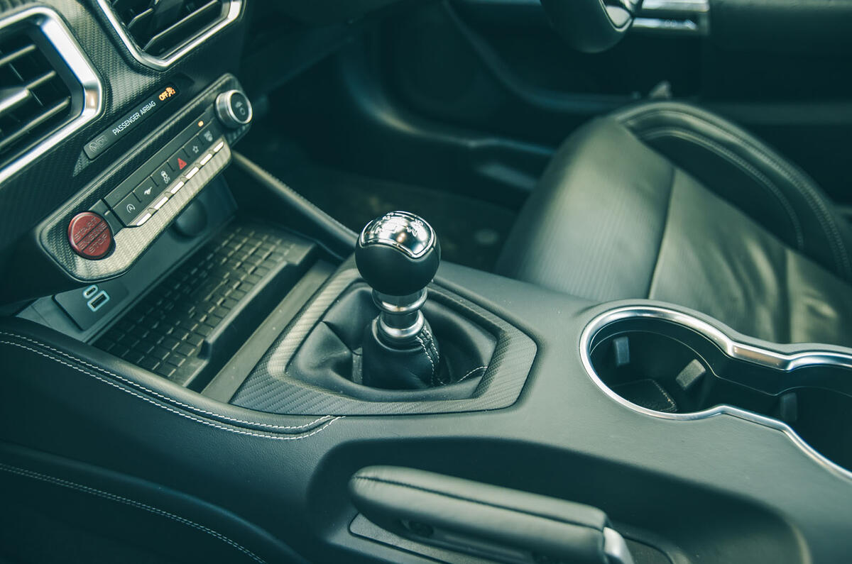 Ford Mustang review 2025 07