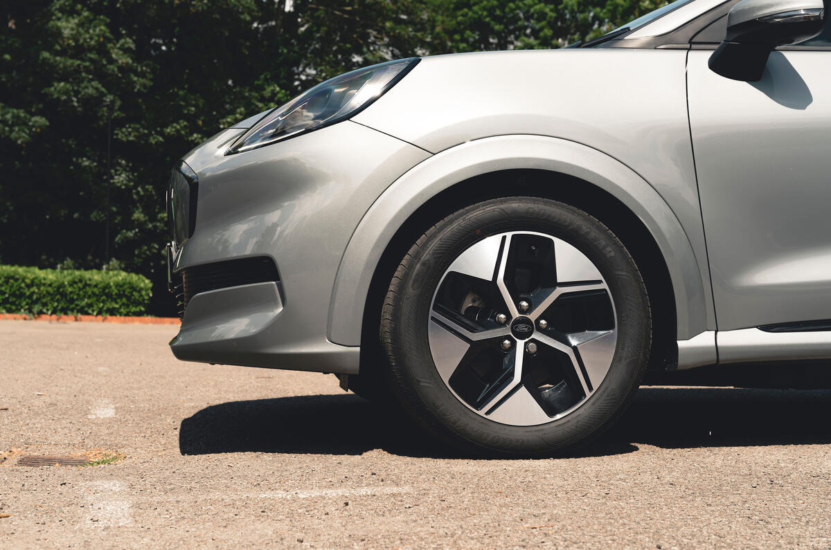 Ford Puma E review 2025 06 wheel Ford Puma E review 2025 06 wheel