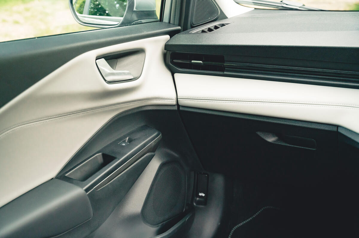 Ford Puma E review 2025 15 dash Ford Puma E review 2025 15 dash