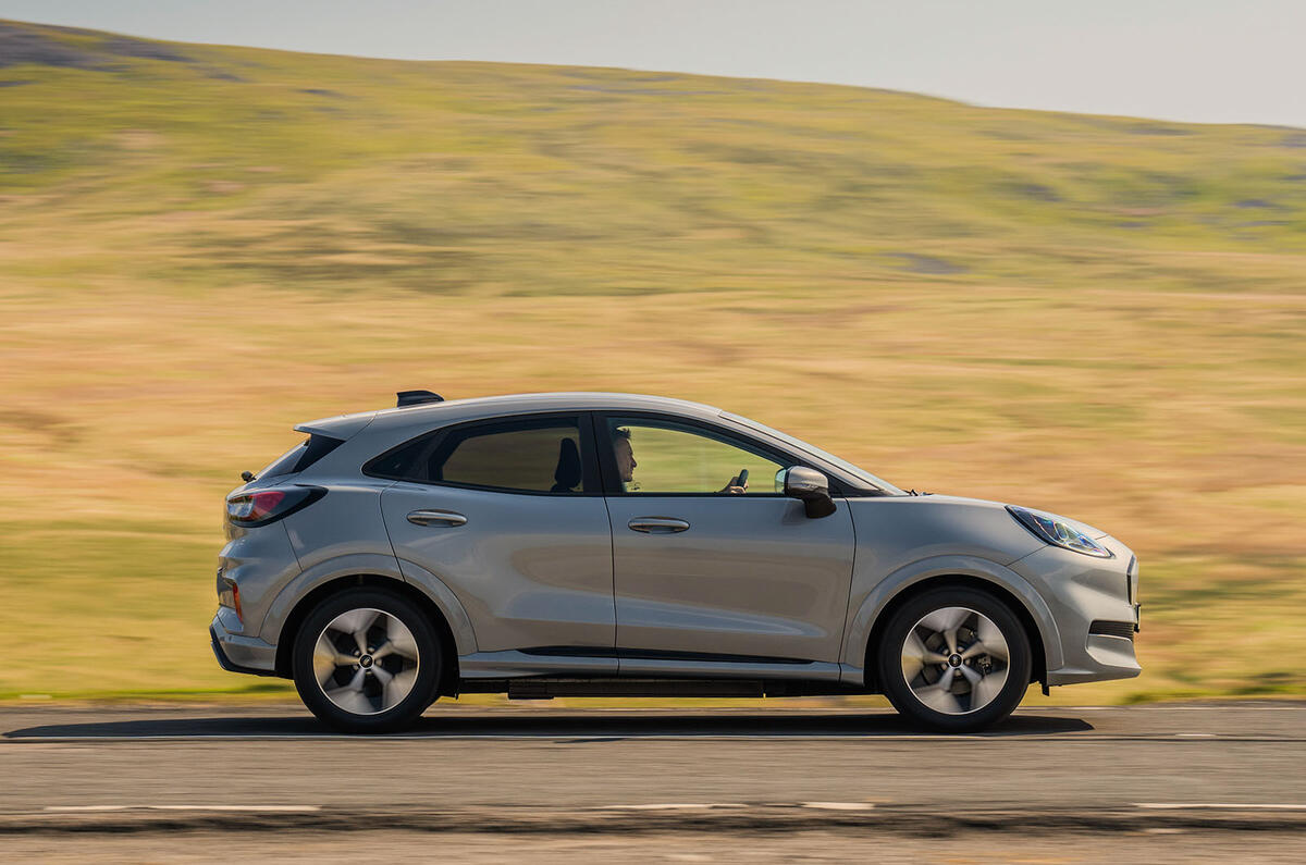 Ford Puma E review 2025 22 side panning Ford Puma E review 2025 22 side panning