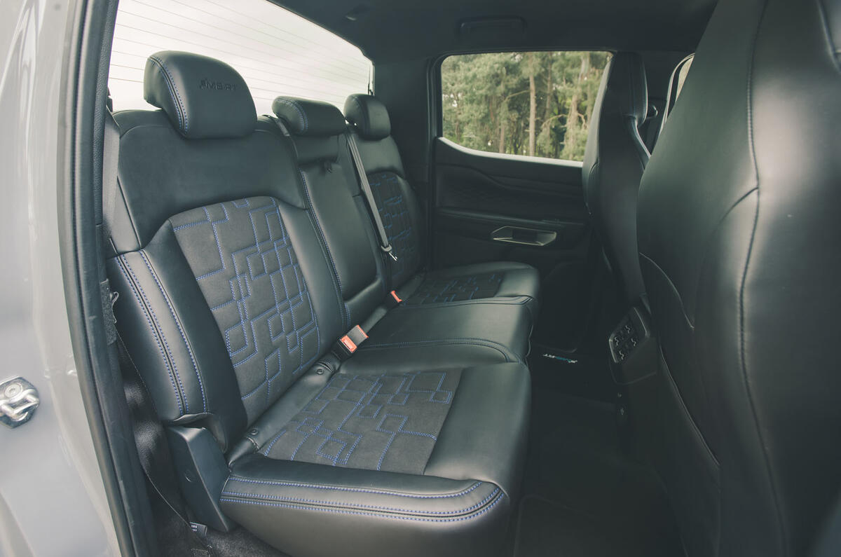 ford ranger msrt 2025 Review rear seats 19 ford ranger msrt 2025 Review rear seats 19