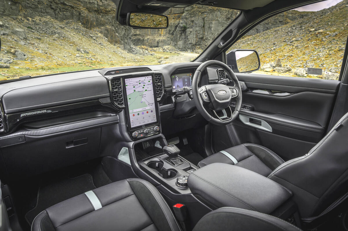 Ford Ranger PHEV review 2025 25 interior