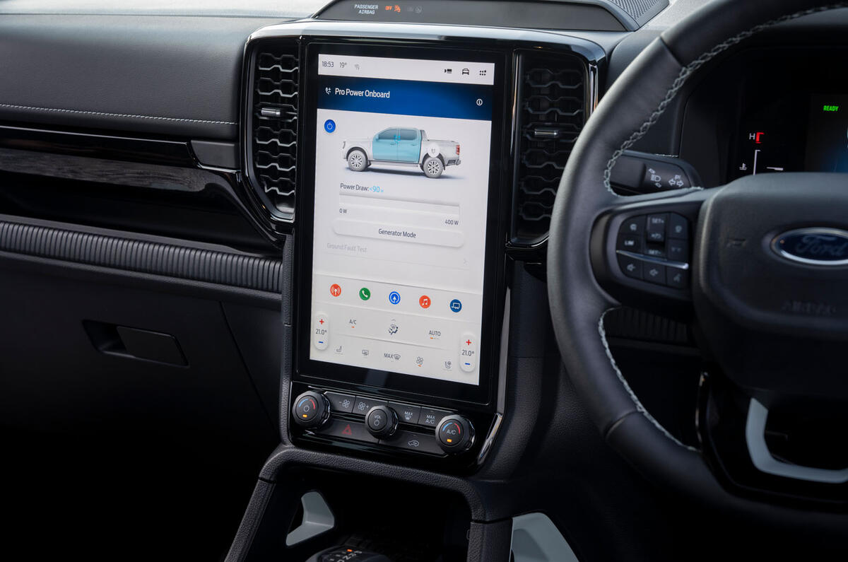 Ford Ranger PHEV review 2025 29 infotainment